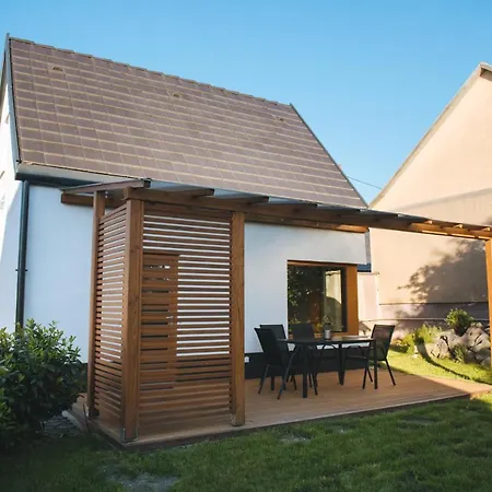 Hivlak Vendeghazak Holiday home Demjen