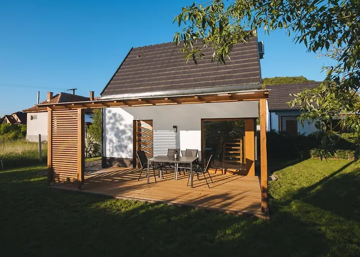 Hivlak Vendeghazak Semesterbostad Demjén